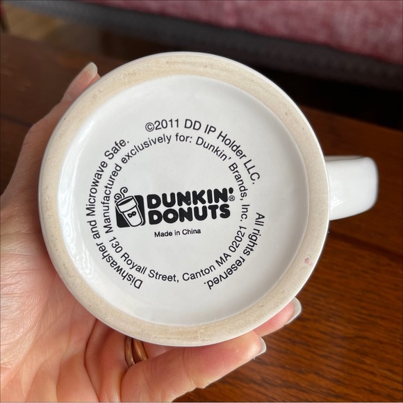 2011 Dunkin Donuts Coffee Mug - Picture 4 of 5